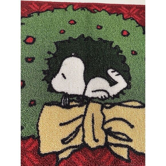 Peanuts Snoopy Christmas Wreath 18 x 30" Accent Rug Mat Holiday NEW - Picture 5 of 11